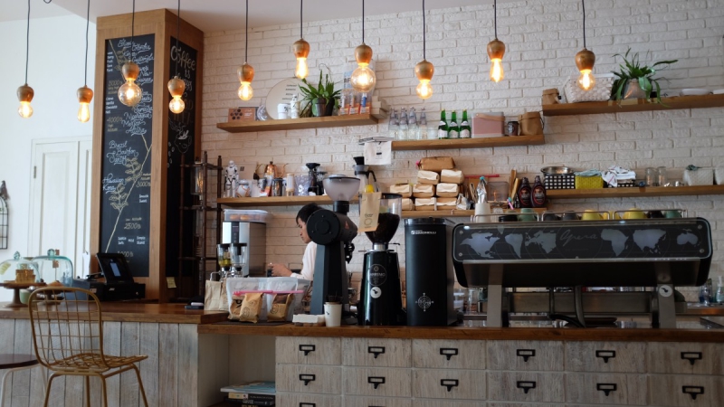 boutique-GASSIN-min_coffee_shop_light_cafe_coffee_shop-32620